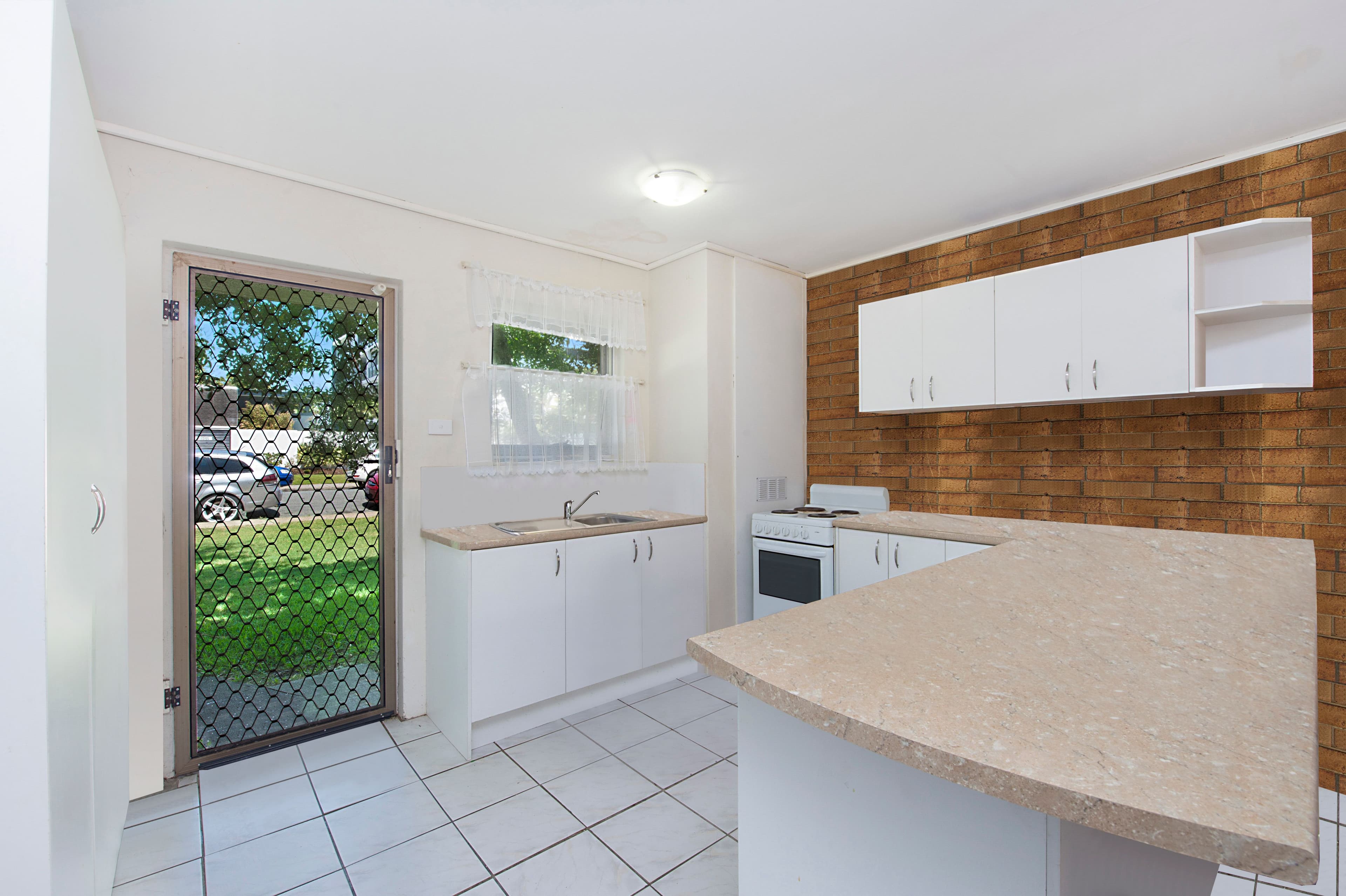 10 'Sturt Lodge' 15 George Avenue, Broadbeach QLD 4218, Broadbeach - Thumbnail 3