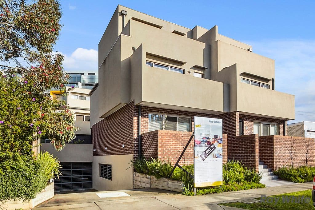 2 Minna Street, Blackburn VIC 3130, Blackburn - Image 1
