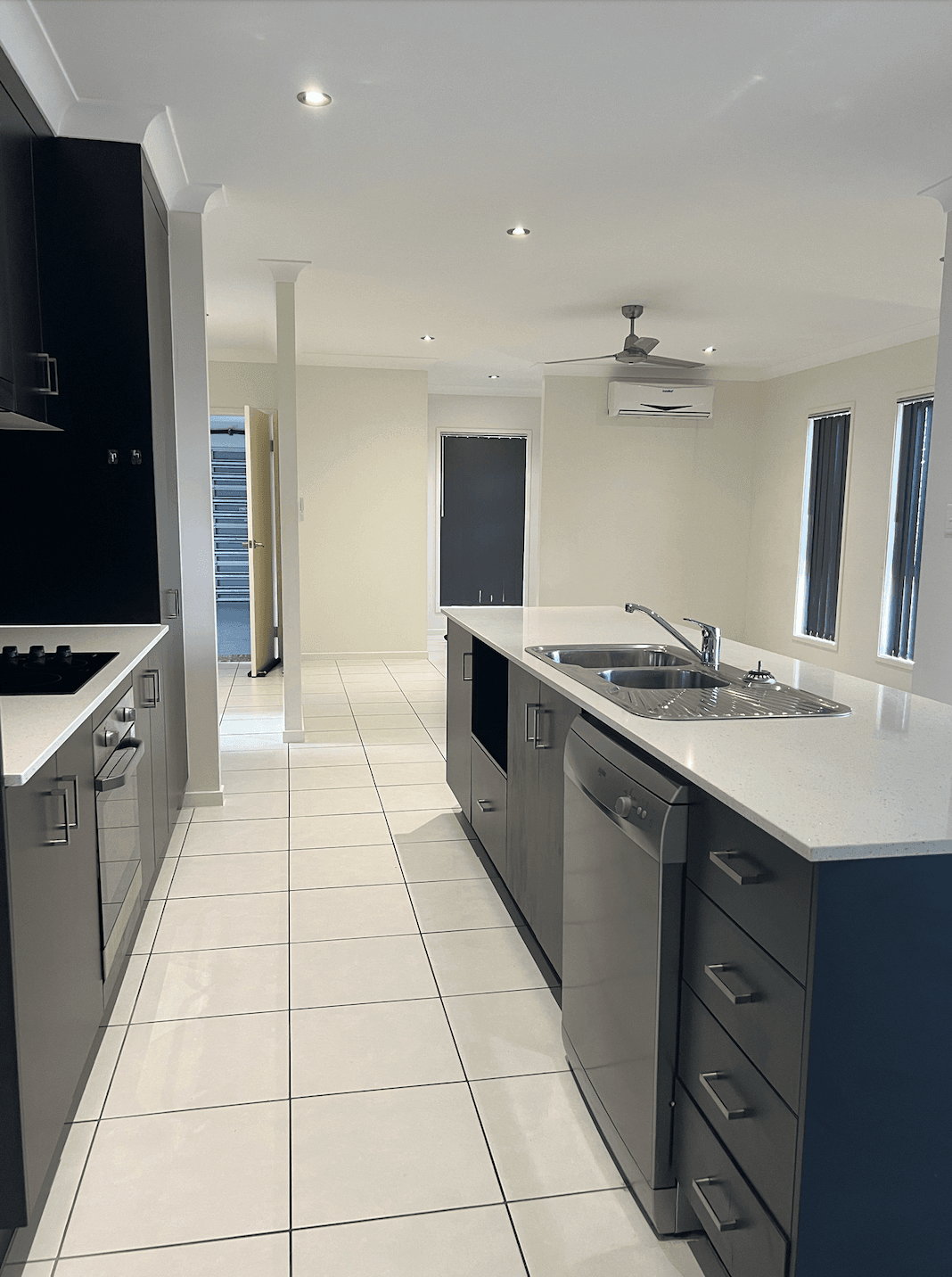 23 Varsity Crescent, Norman Gardens QLD 4701, Norman Gardens - Thumbnail 4