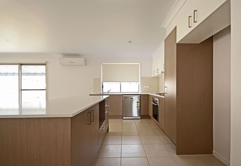 16 Michael Drive, Biloela QLD 4715, Biloela - Thumbnail 4