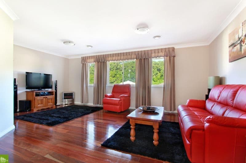 16 Darragh Drive, FIGTREE NSW 2525, Figtree - Thumbnail 2