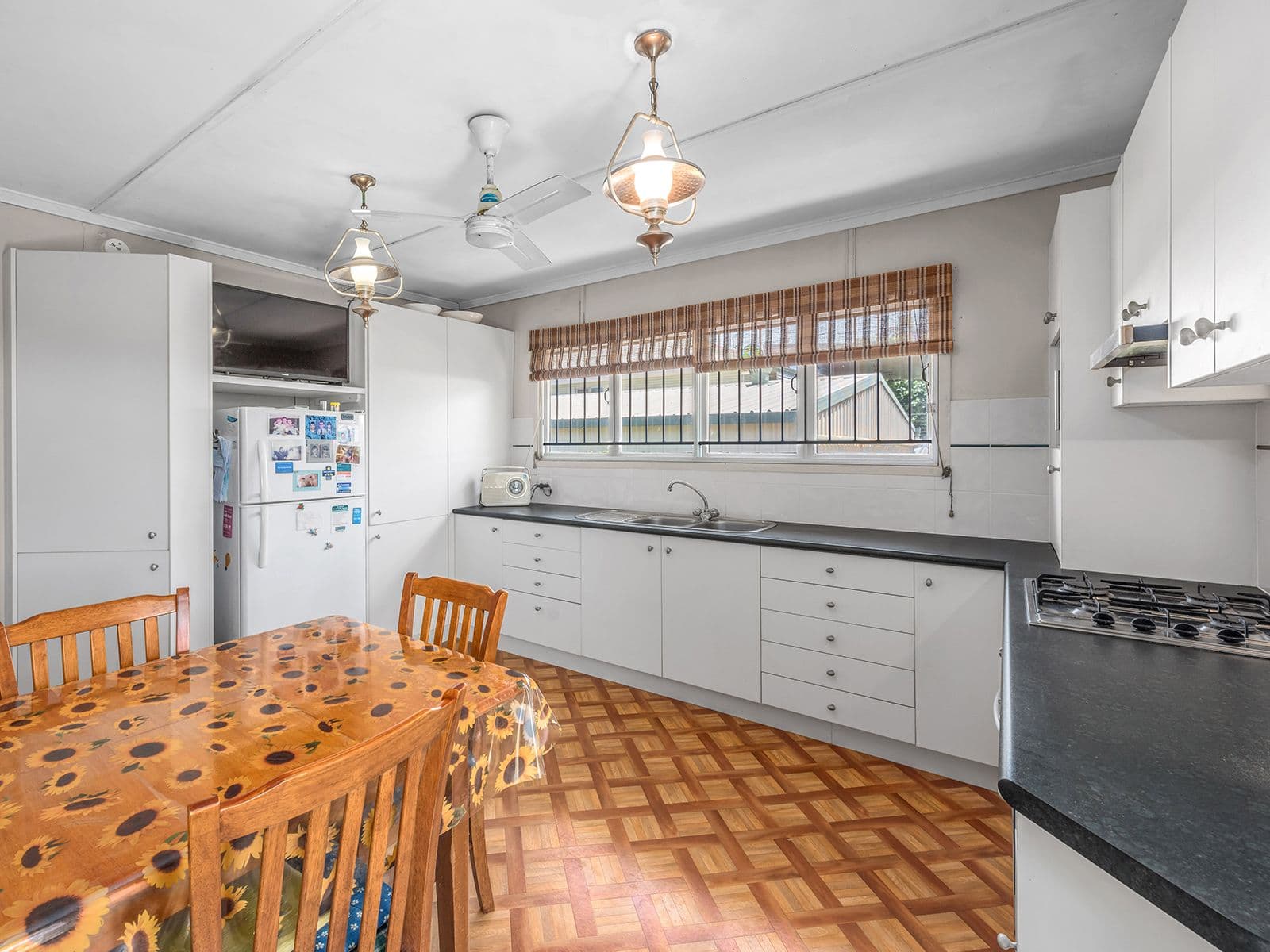 114 Douglas Street, Oxley QLD 4075, Oxley - Thumbnail 2