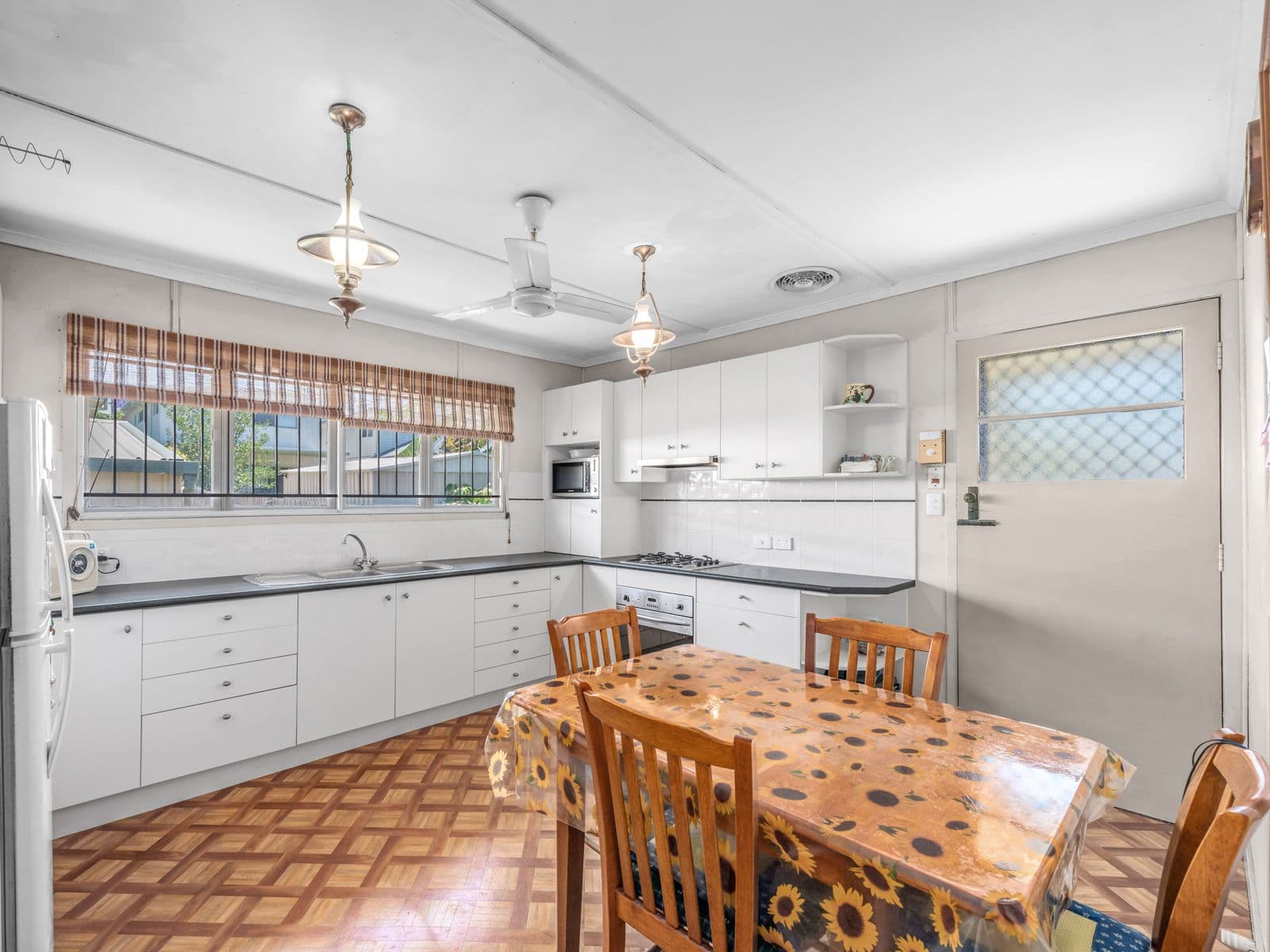 114 Douglas Street, Oxley QLD 4075, Oxley - Thumbnail 3