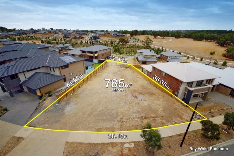 8 Hillhouse Crescent, BUNDOORA VIC 3083, Bundoora - Image 1