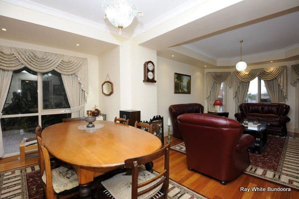 1 Eucalypt Drive, MILL PARK VIC 3082, Mill Park - Thumbnail 3