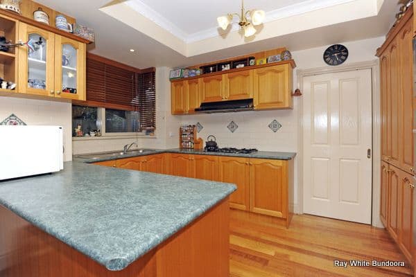 1 Eucalypt Drive, MILL PARK VIC 3082, Mill Park - Thumbnail 4