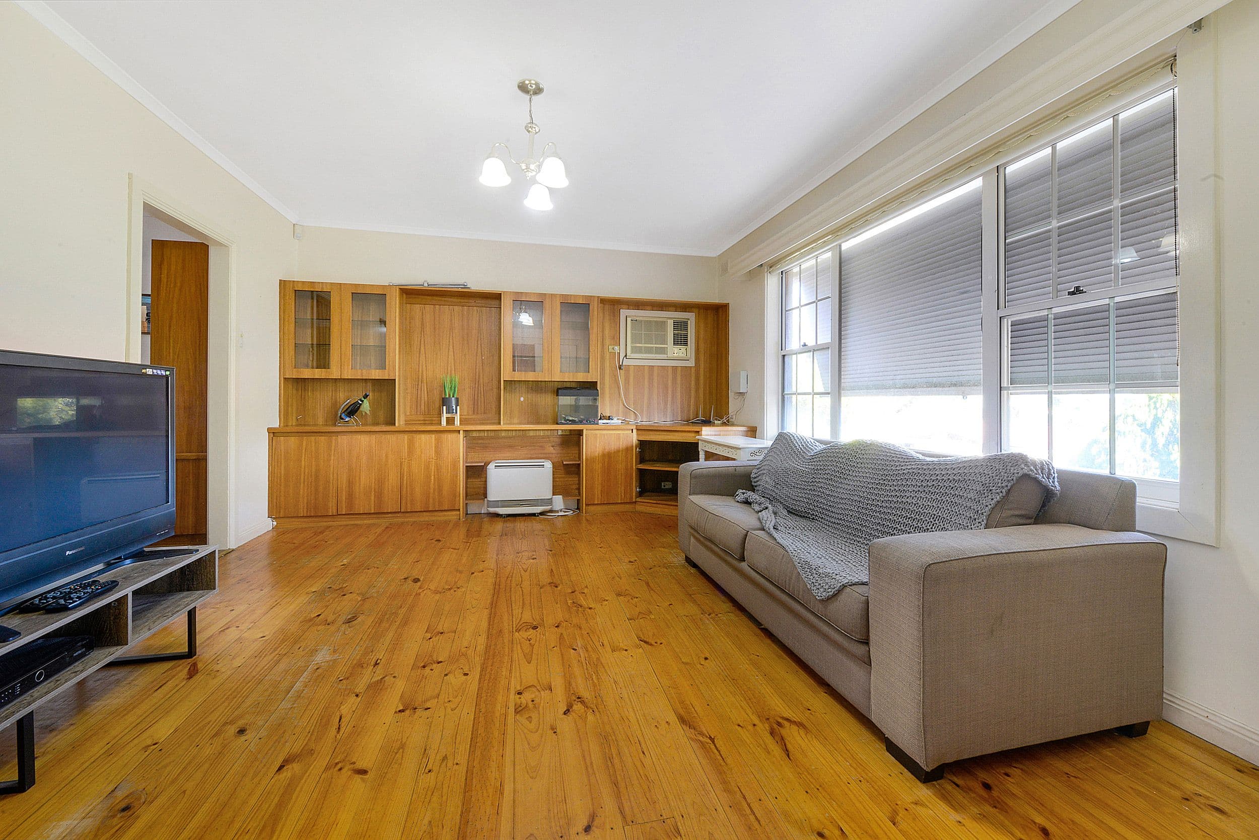 8 Flinders Drive, Valley View SA 5093, Valley View - Thumbnail 3