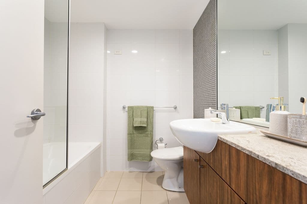 L208/8 Loveridge Street, Alexandria - Thumbnail 8