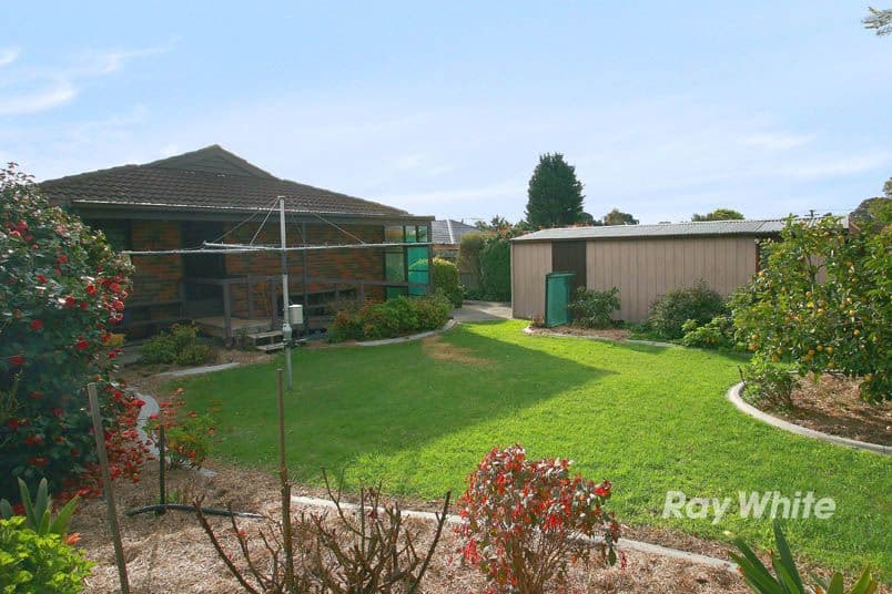 34 Palisades Boulevard, South Morang, South Morang - Thumbnail 2