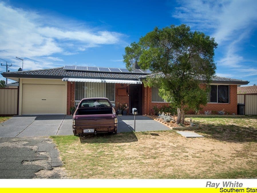 4 Glenhurst Court, Camillo WA 6111, Camillo - Image 1