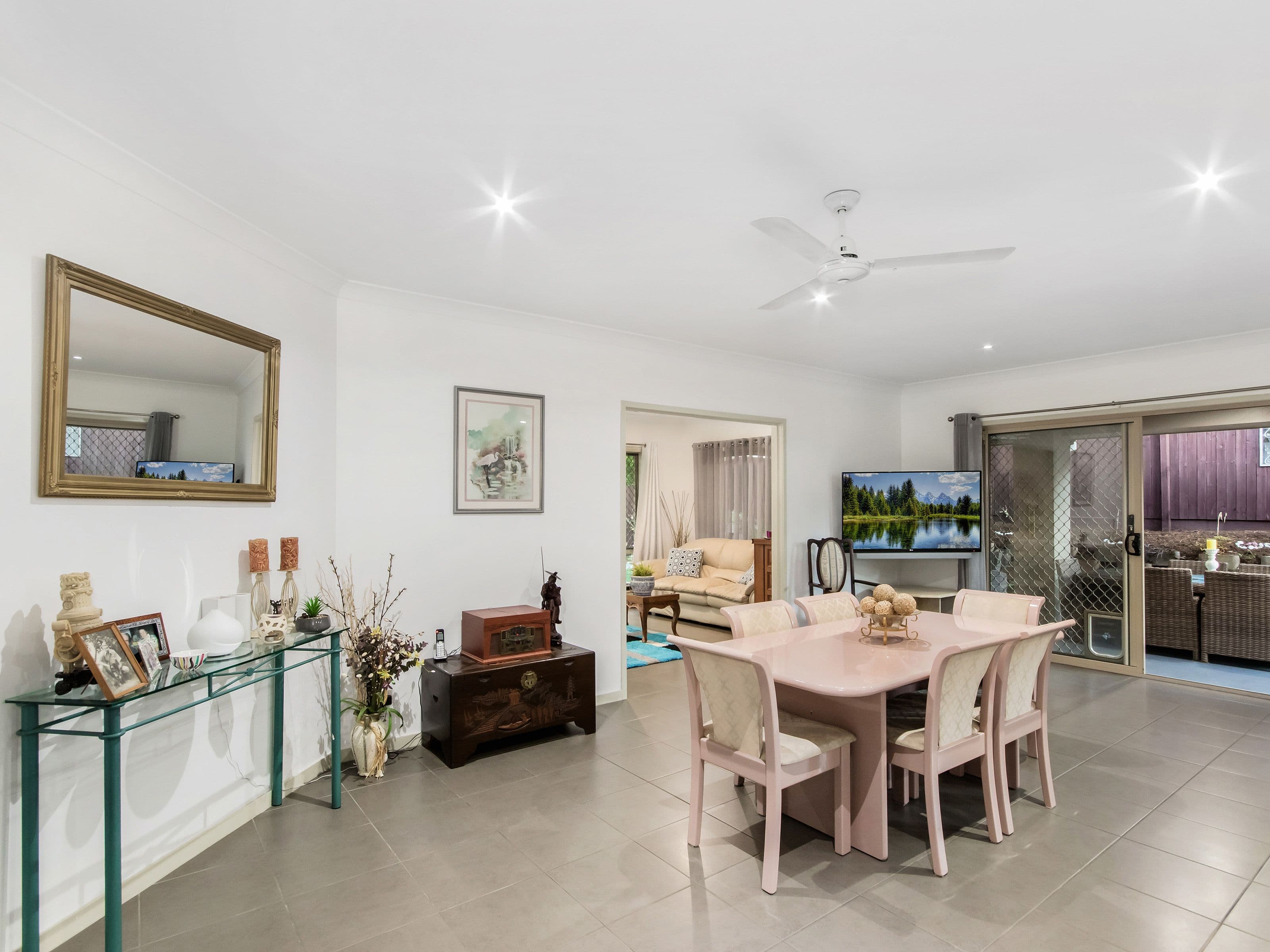 18 Craigs Way, Maudsland QLD 4210, Maudsland - Thumbnail 6
