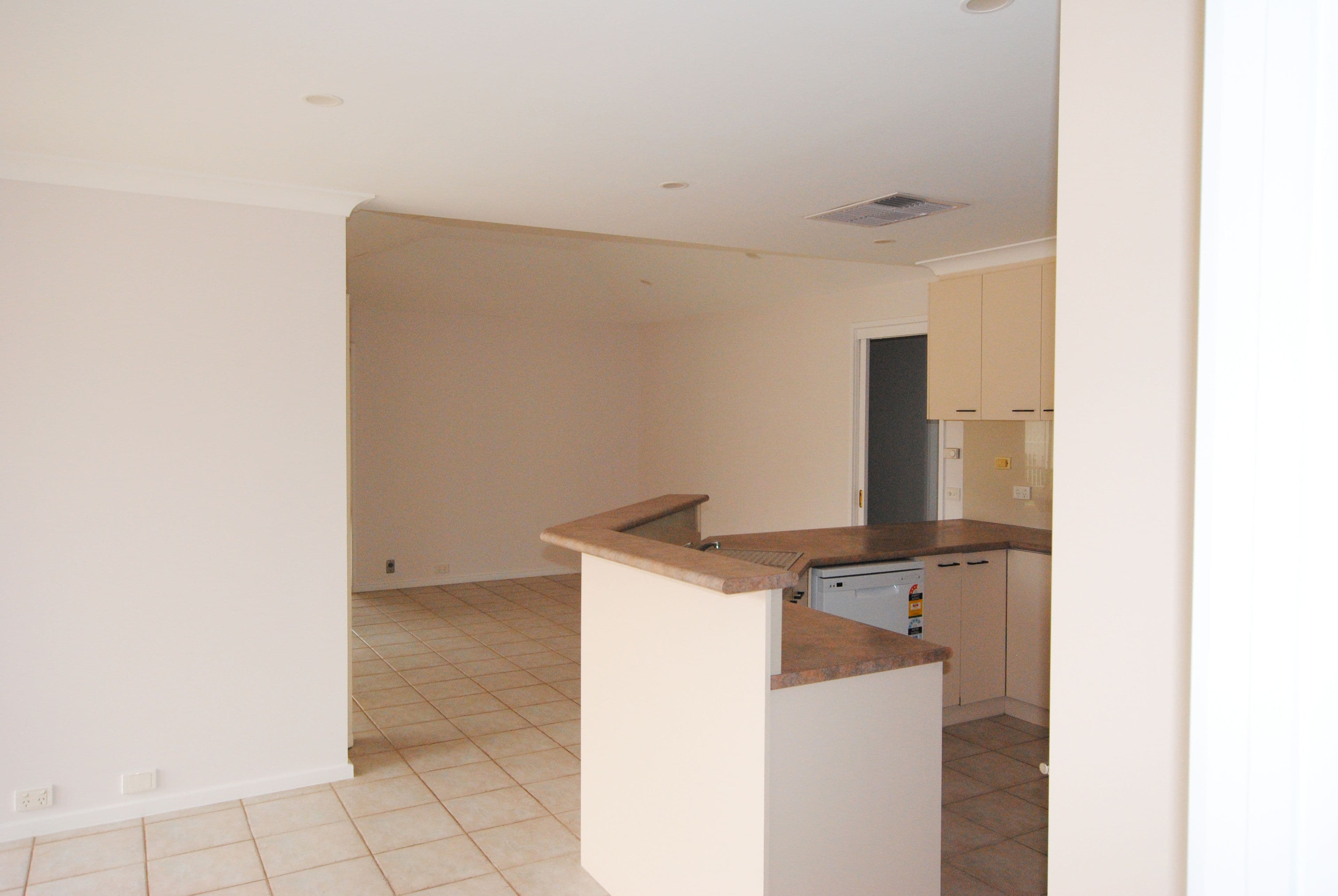1 Innisvale Court, Griffith - Thumbnail 5