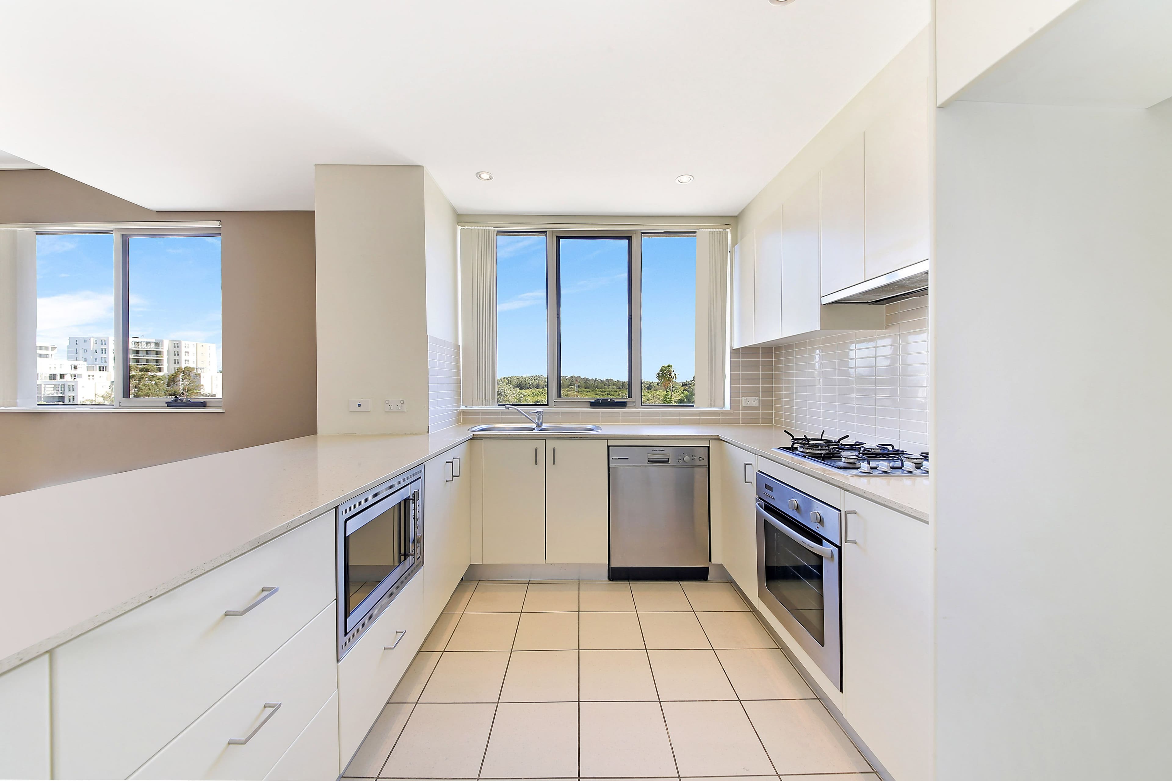 37 Amalfi Drive, Wentworth Point NSW 2127, Wentworth Point - Thumbnail 4