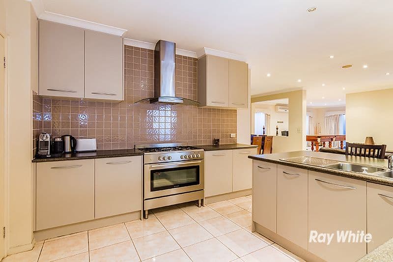 54 Clifton Park Drive, Carrum Downs VIC 3201, Carrum Downs - Thumbnail 2