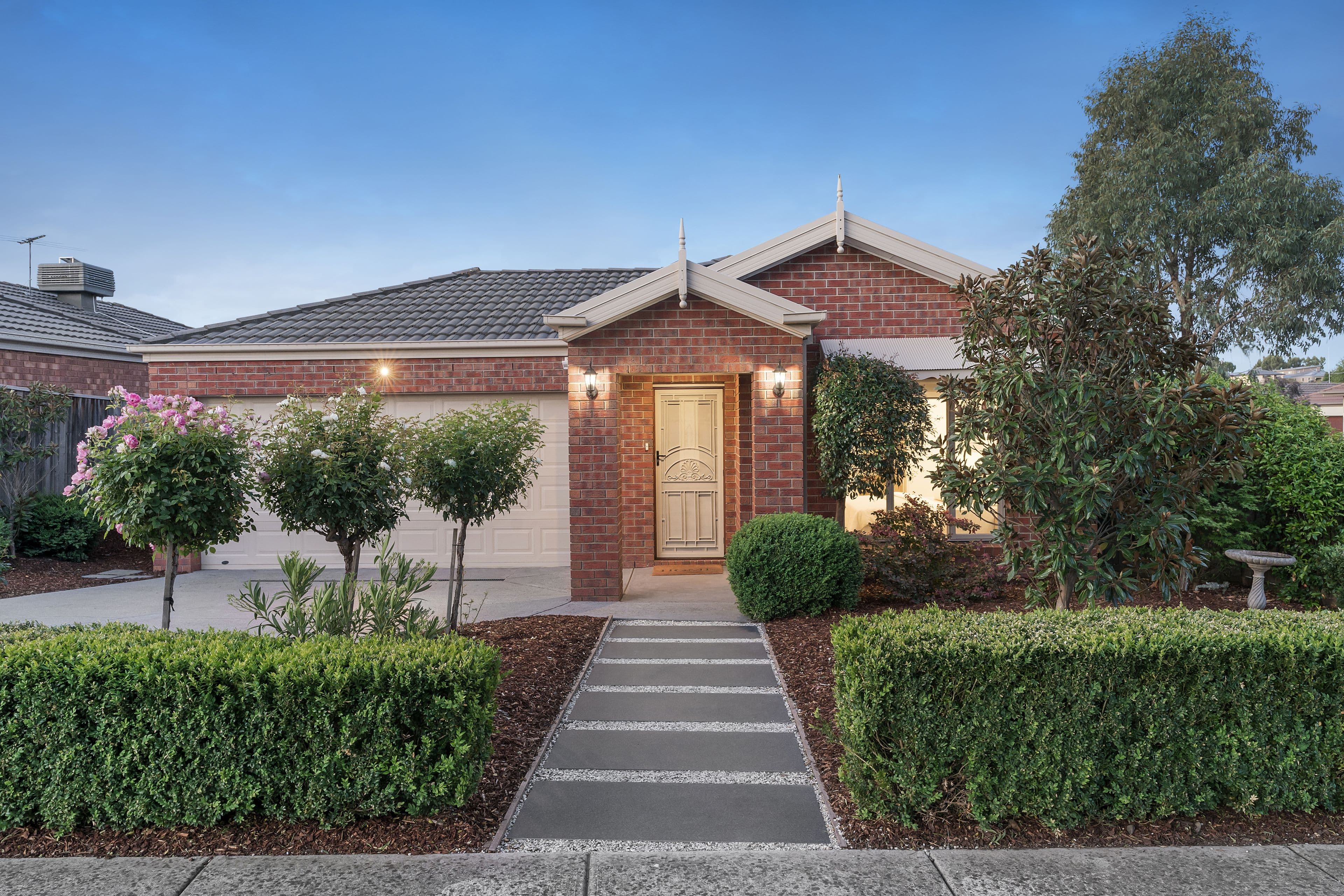 24 Eminence Blvd,, Doreen VIC 3754, Doreen - Thumbnail 3
