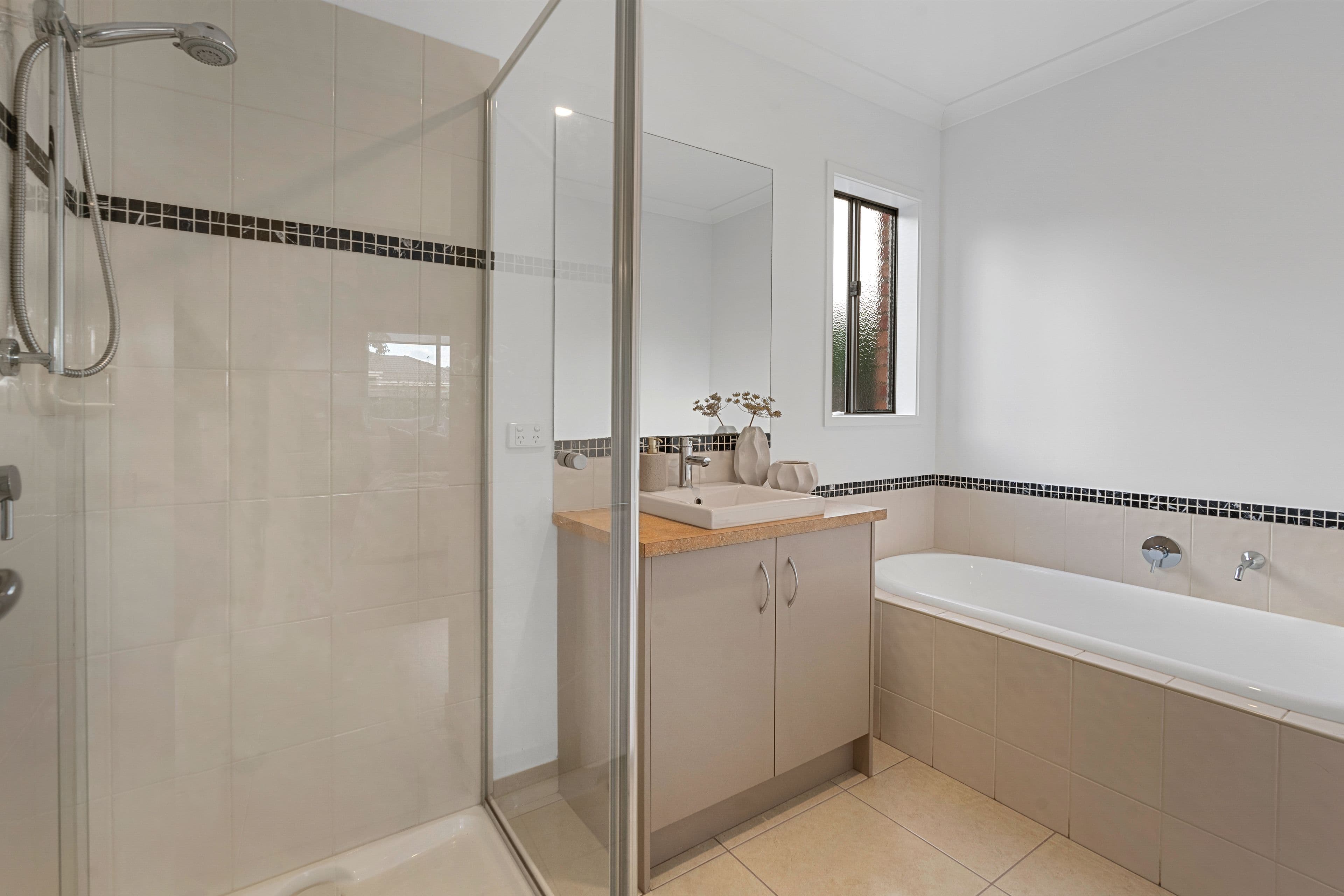 24 Eminence Blvd,, Doreen VIC 3754, Doreen - Thumbnail 6