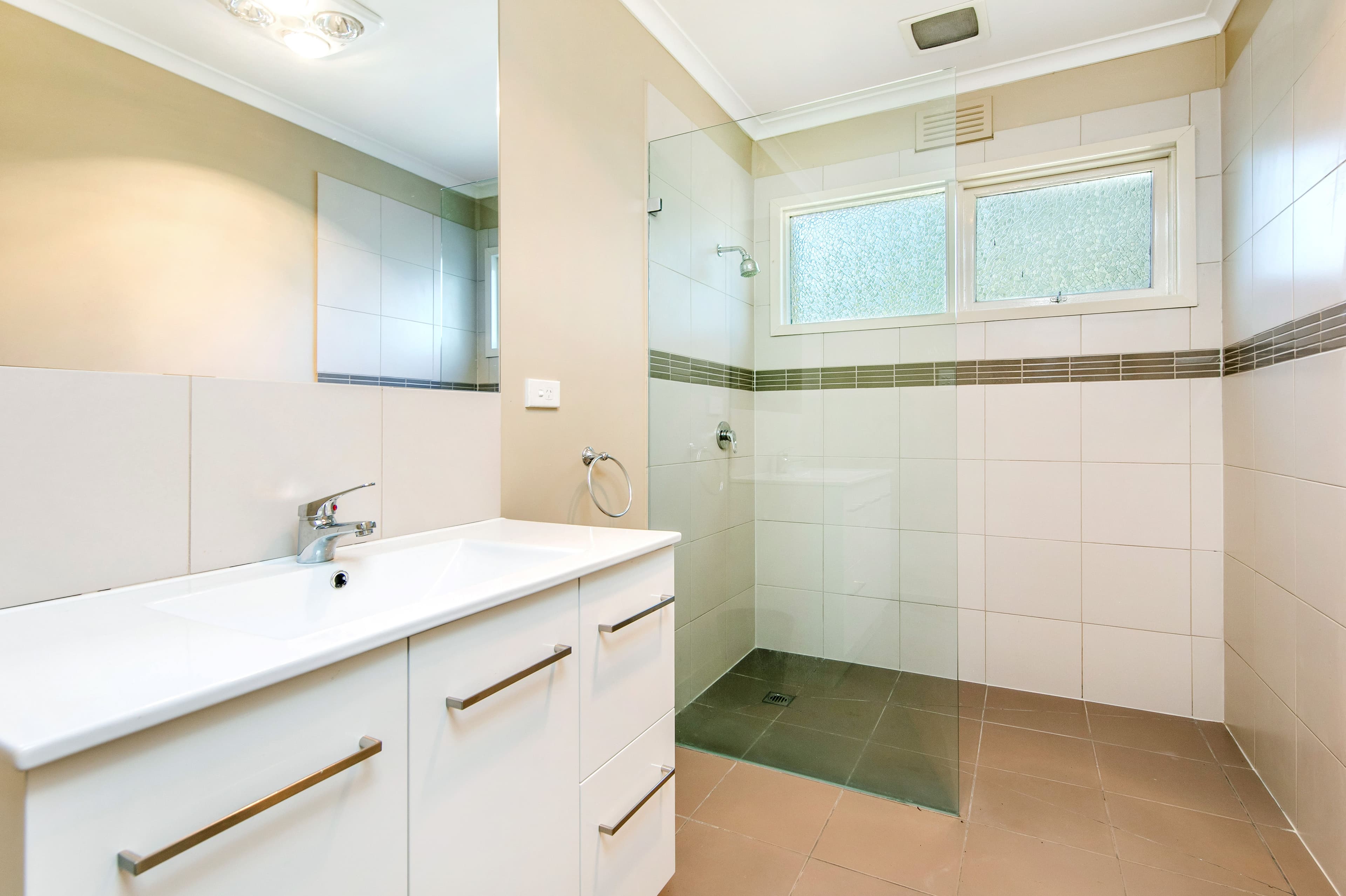 1 Overlea Avenue, Rosebud VIC 3939, Rosebud - Thumbnail 4