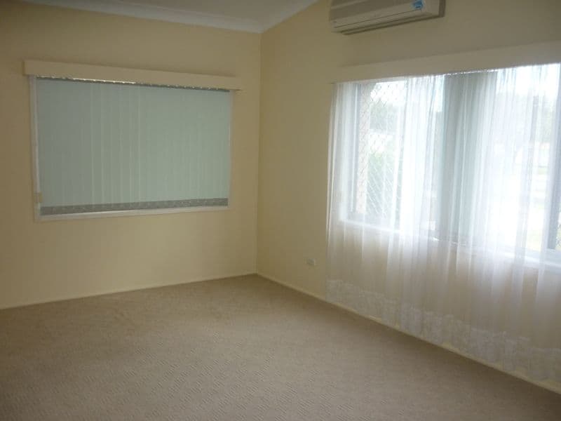 33 Nelson Street, GOLDEN BEACH QLD 4551, Golden Beach - Thumbnail 2