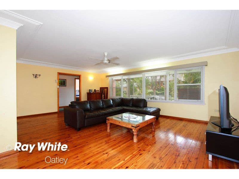 52 Jindabyne Crescent, PEAKHURST NSW 2210, Peakhurst Heights - Image 1