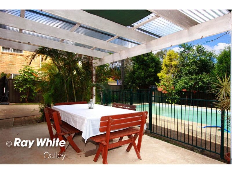 52 Jindabyne Crescent, PEAKHURST NSW 2210, Peakhurst Heights - Thumbnail 5