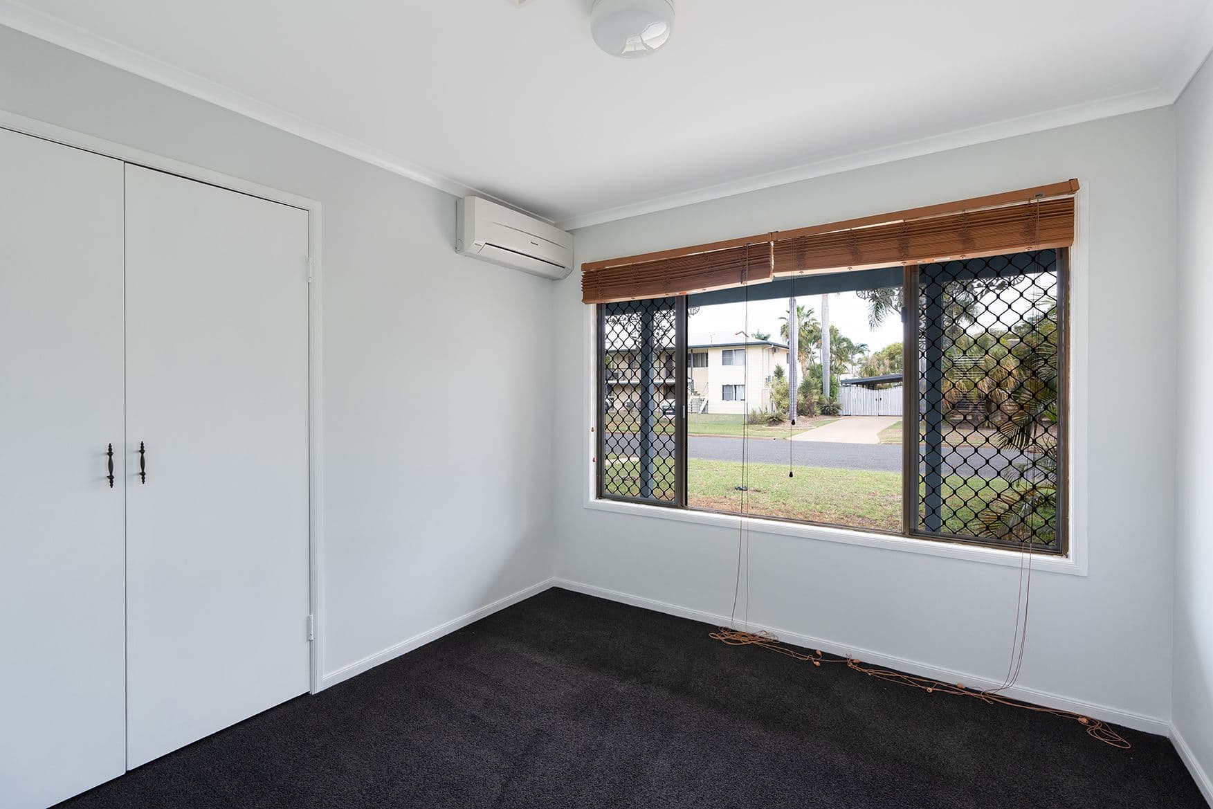 9 Morse Street, Emerald QLD 4720, Emerald - Thumbnail 8