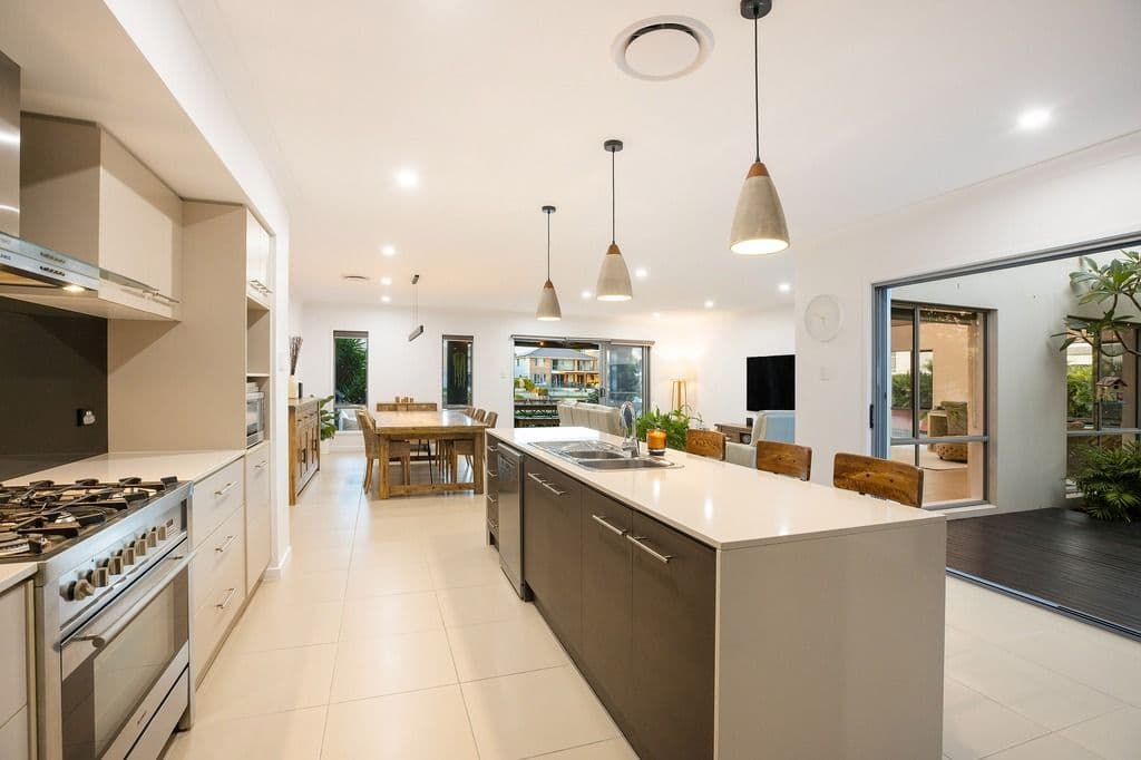 23 Mandolin Avenue, Helensvale QLD 4212, Helensvale - Thumbnail 6