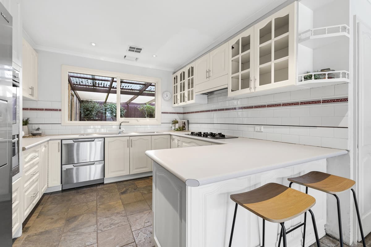 1 Bromley Close, Ferntree Gully VIC 3156, Ferntree Gully - Thumbnail 5