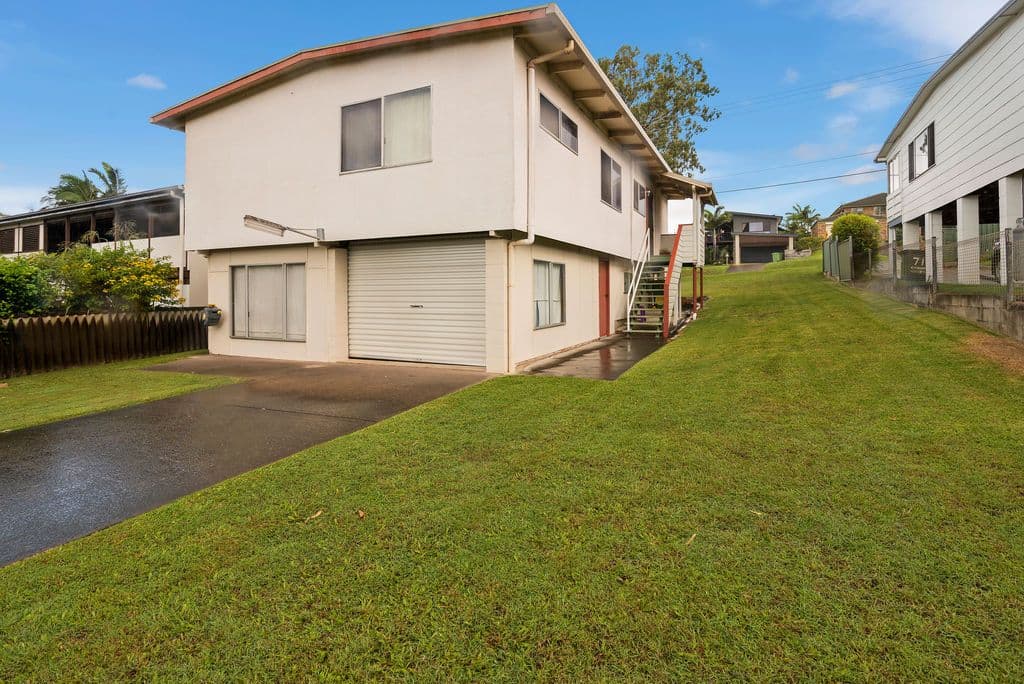 69 Kitchener Street, Tugun QLD 4224, Tugun - Thumbnail 2