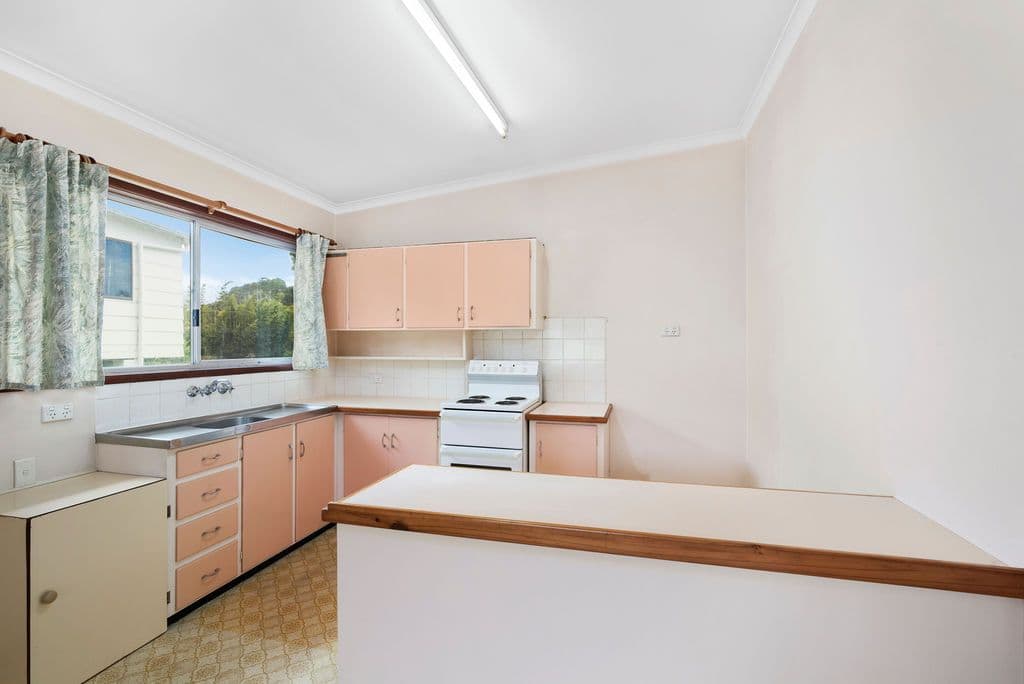 69 Kitchener Street, Tugun QLD 4224, Tugun - Thumbnail 5