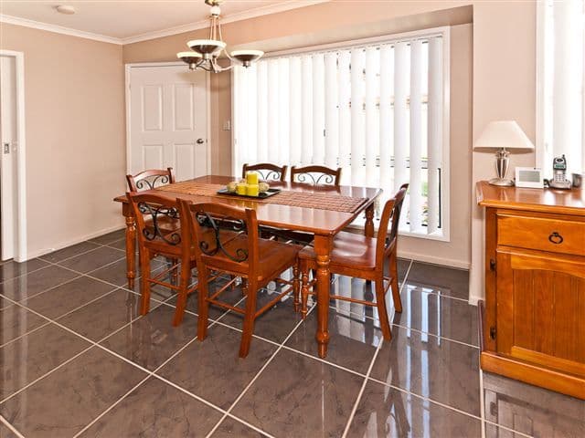 18 Fern Drive, KEARNEYS SPRING QLD 4350, Kearneys Spring - Thumbnail 5