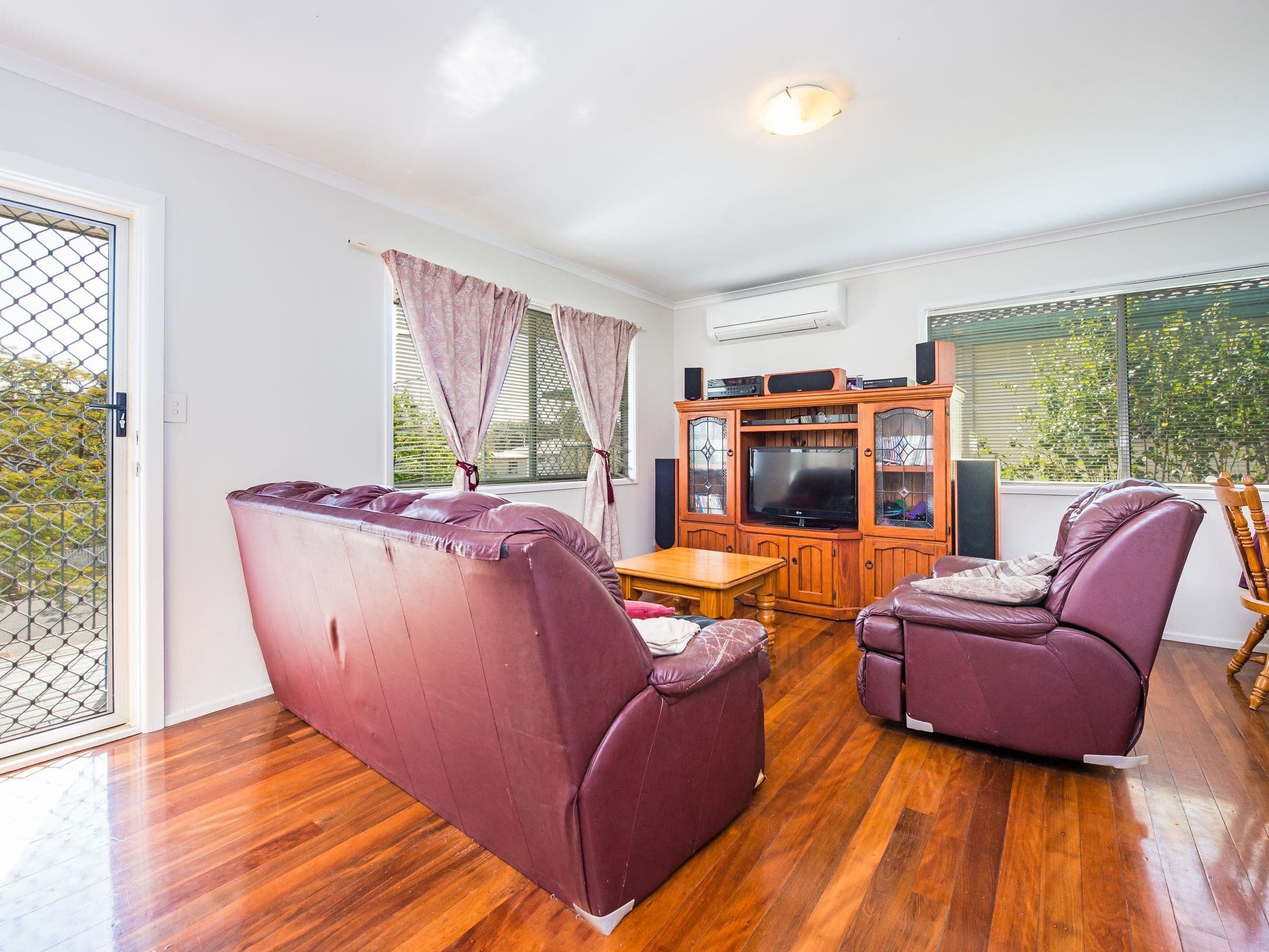 16 Orana Street, Kingston QLD 4114, Kingston - Thumbnail 3
