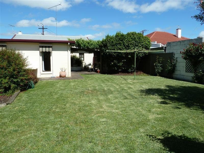 14 Wilson Street, MOUNT GAMBIER SA 5290, Mount Gambier - Thumbnail 8