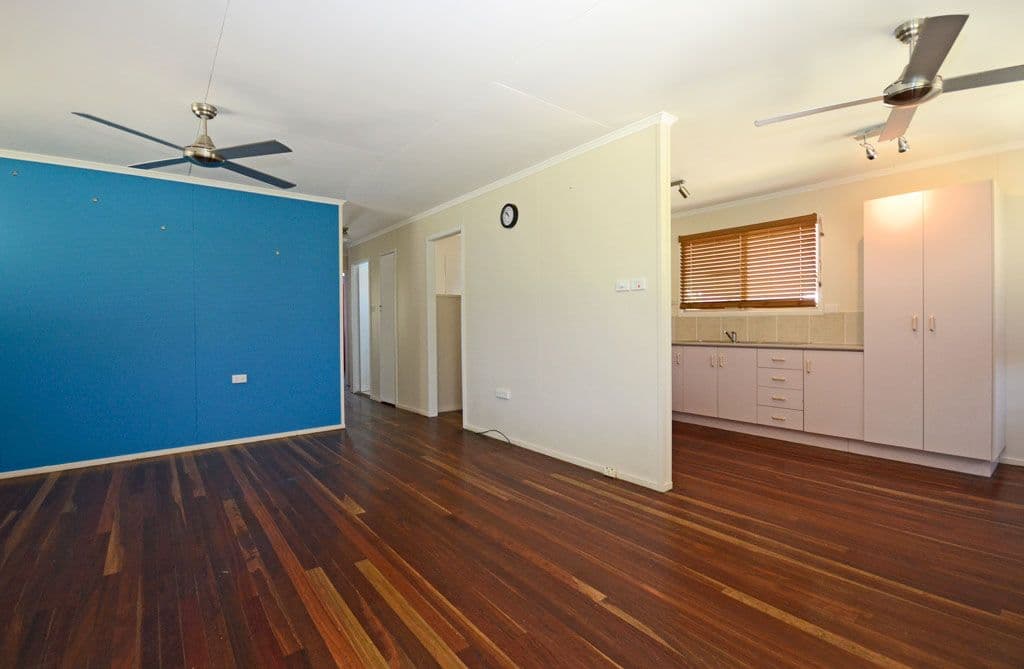 16 Dee Street, Biloela QLD 4715, Biloela - Thumbnail 2