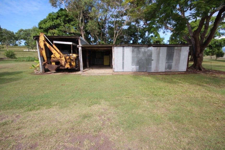 890 Sarina Beach Road, Sarina QLD 4737, Sarina Beach - Thumbnail 4