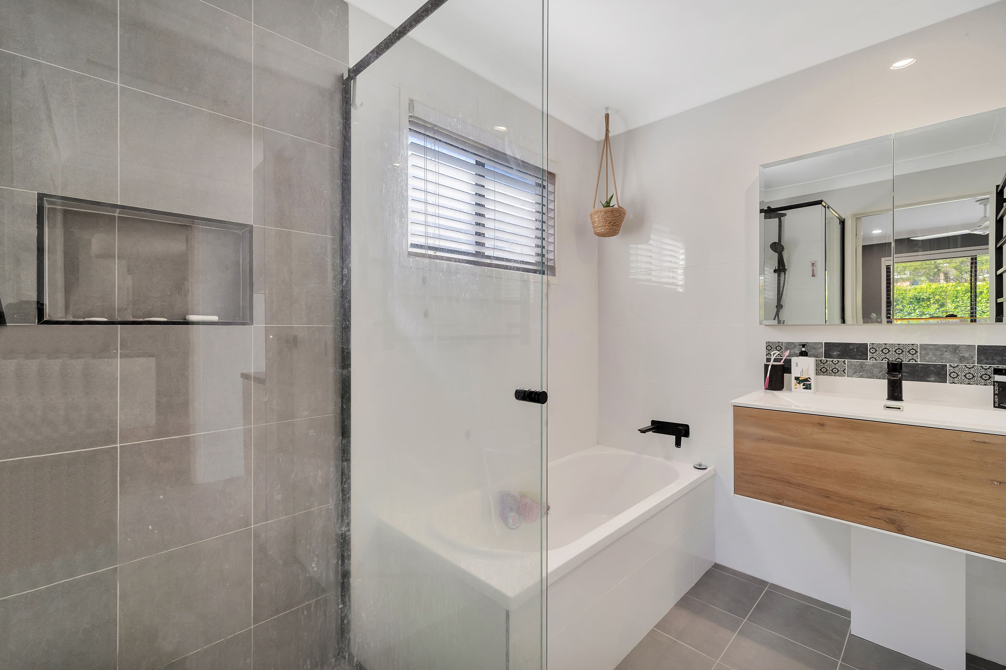 13 Huntingdon Road, Bethania QLD 4205, Bethania - Thumbnail 3