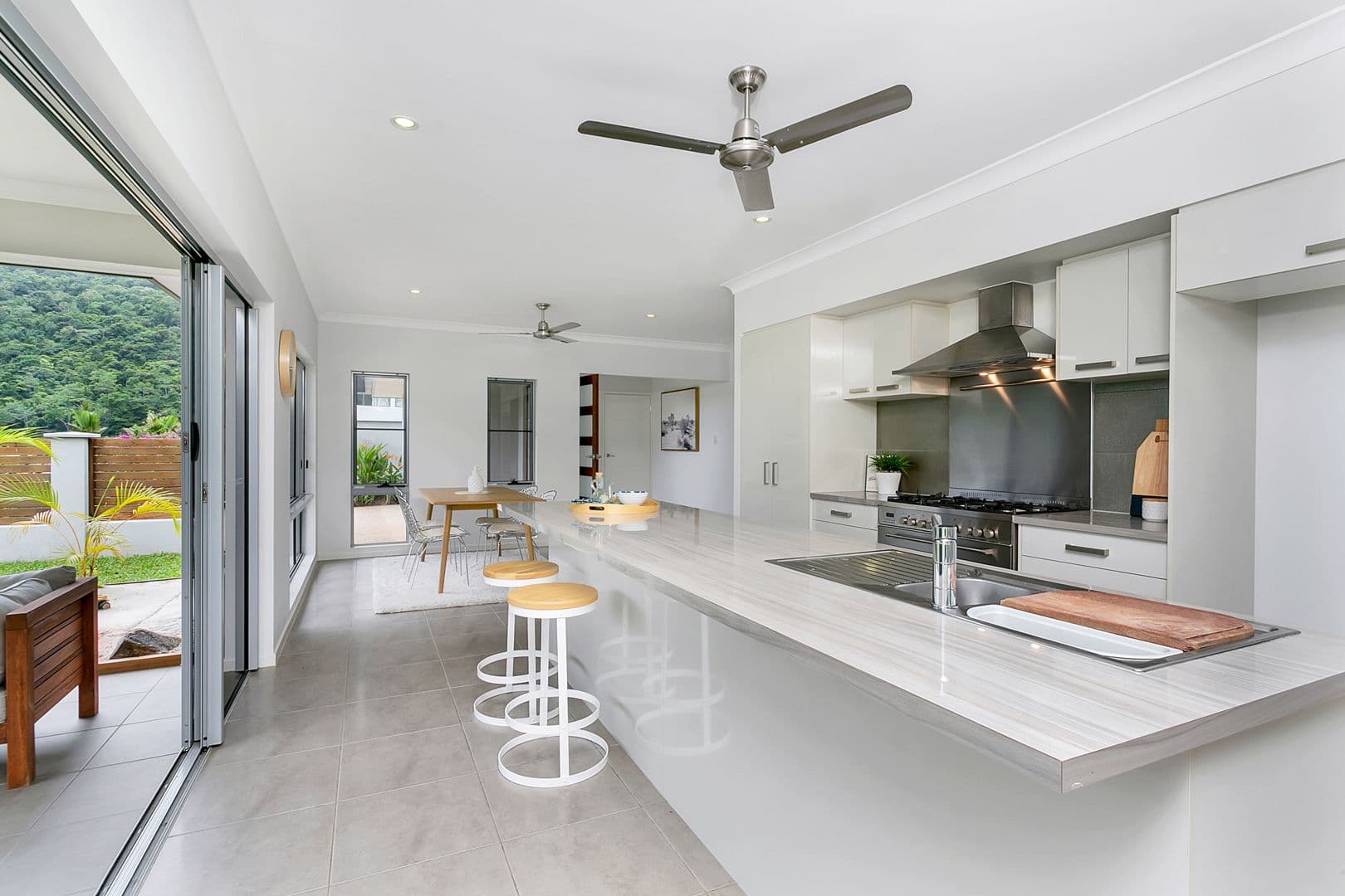 14 Mackerras Street, Redlynch QLD 4870, Redlynch - Thumbnail 8