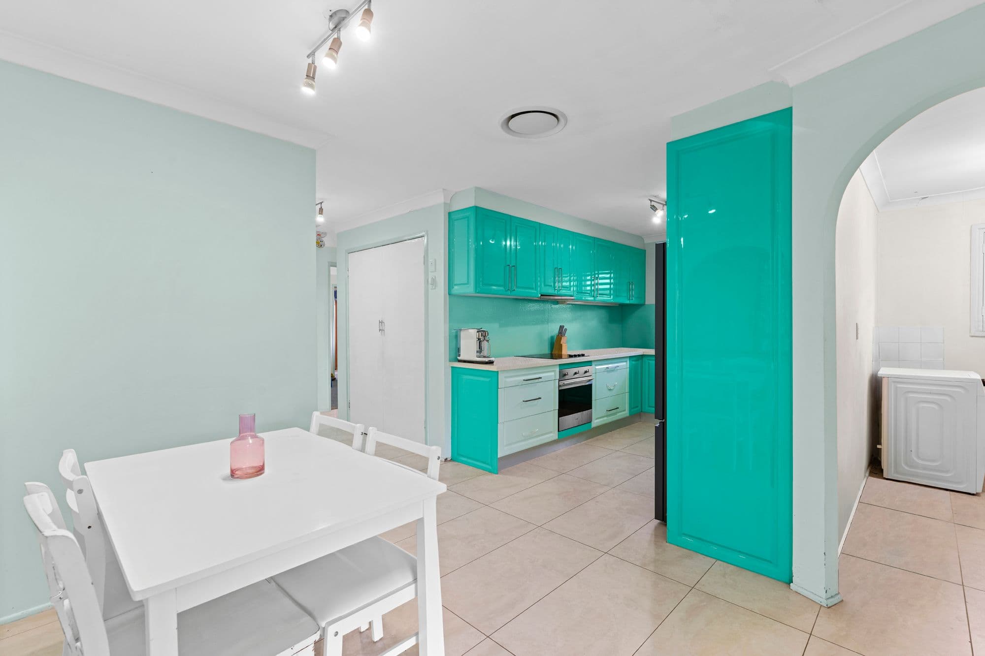 34 Mountain View Avenue, Burleigh Waters QLD 4220, Burleigh Waters - Thumbnail 4
