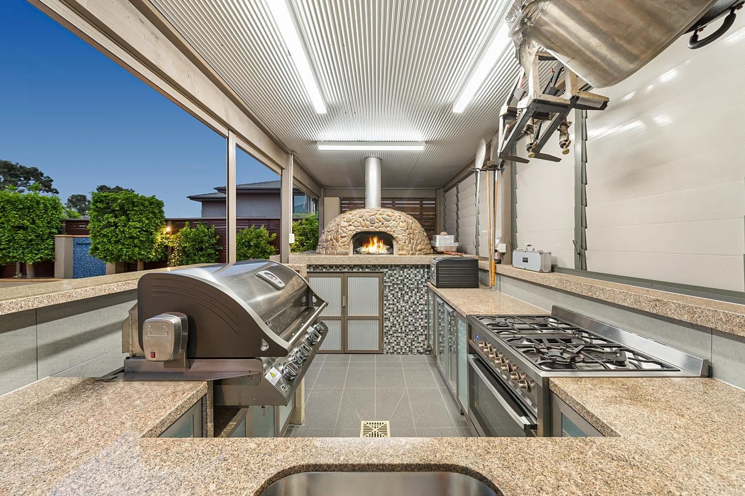 24 Irving Street, Mount Waverley VIC 3149, Mount Waverley - Thumbnail 4