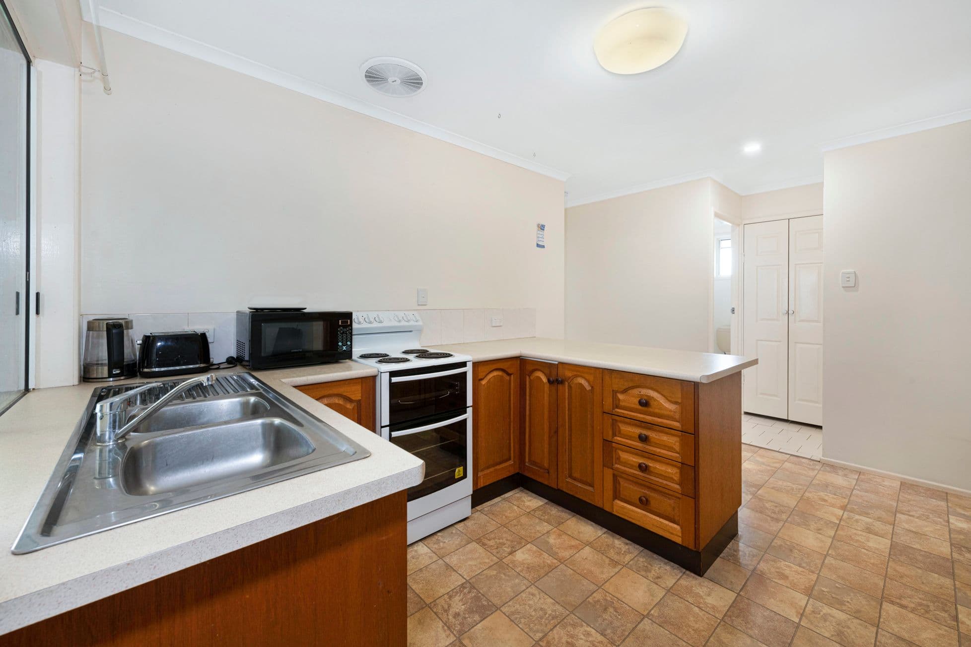25 Kookaburra Street, Bundaberg North QLD 4670, Bundaberg North - Thumbnail 7