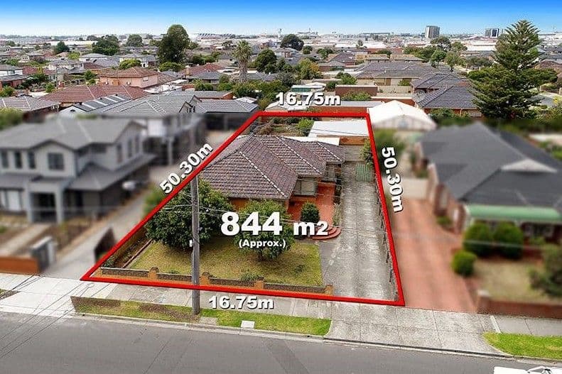 72 Mcnamara Avenue, Airport West VIC 3042, Airport West - Thumbnail 2