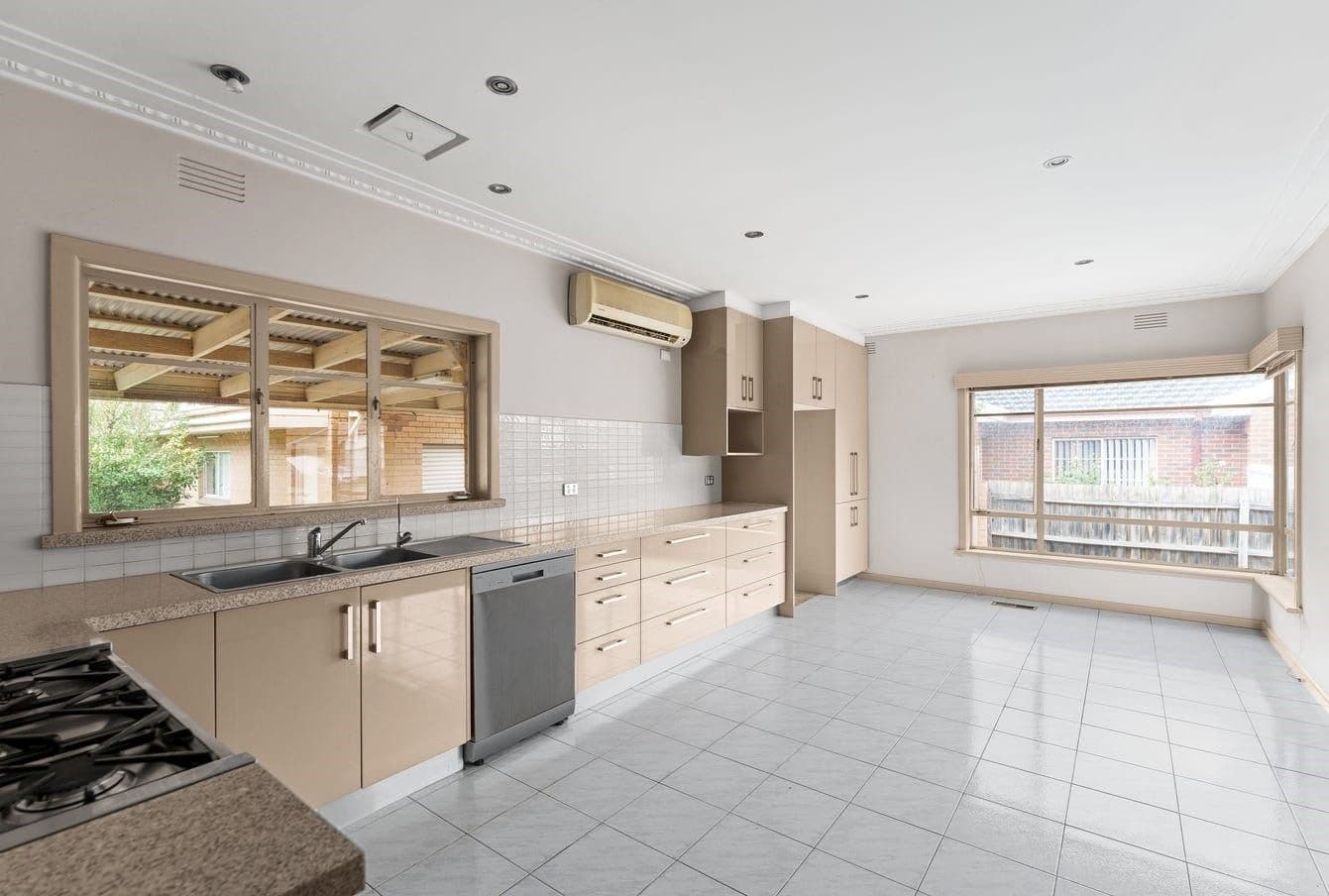72 Mcnamara Avenue, Airport West VIC 3042, Airport West - Thumbnail 4