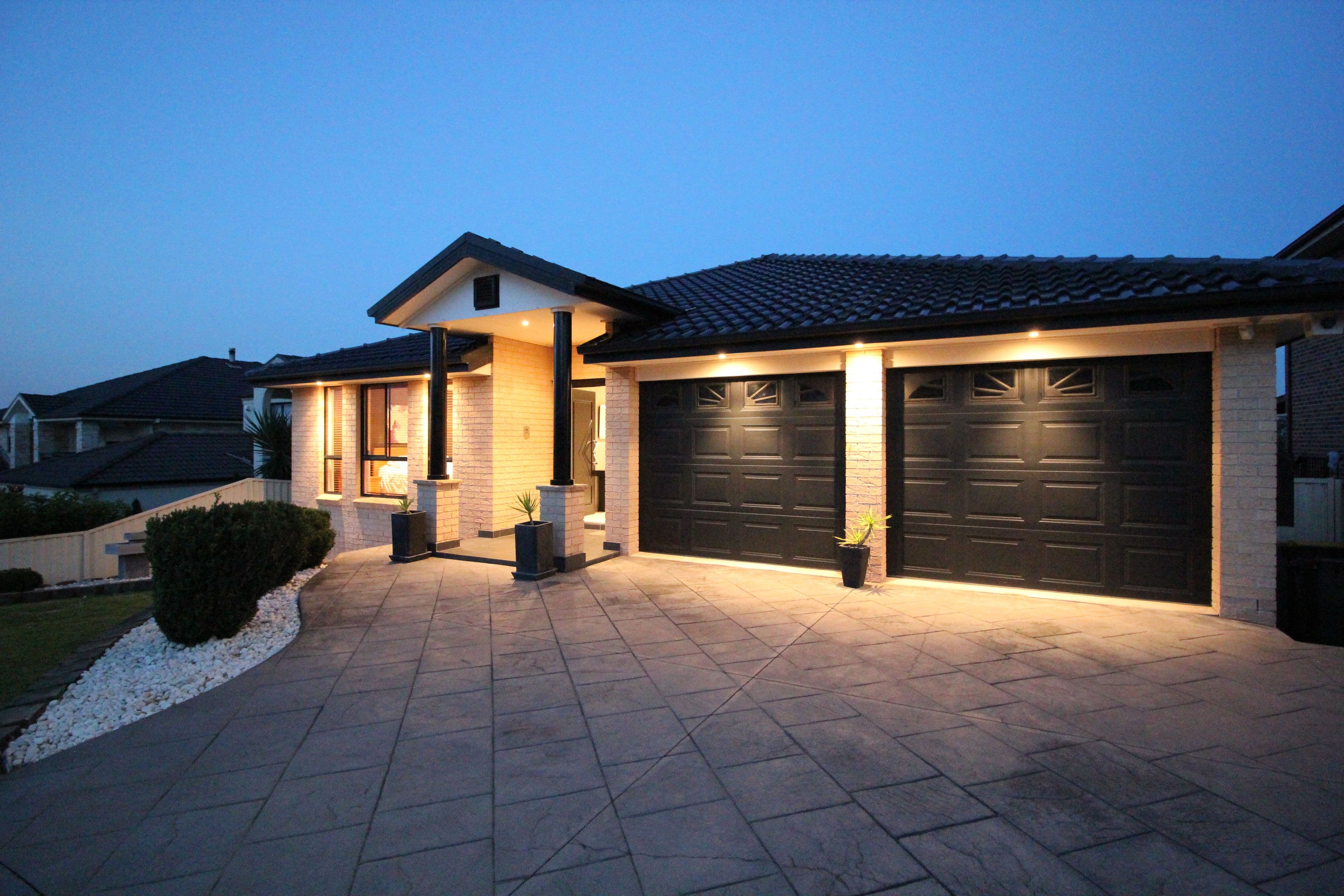 100 Carmichael Drive, West Hoxton - Image 1