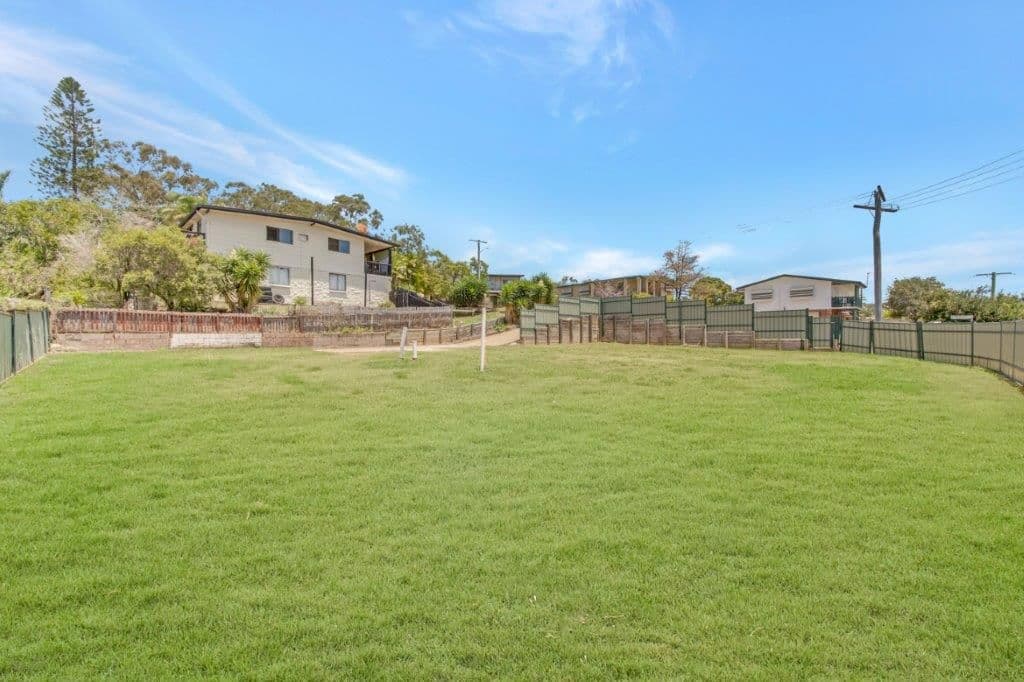 2 Katherine Court, New Auckland QLD 4680, New Auckland - Thumbnail 2
