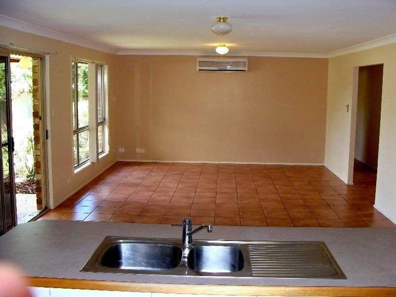 4 Inverary Place, UPPER KEDRON QLD 4055, Upper Kedron - Thumbnail 4