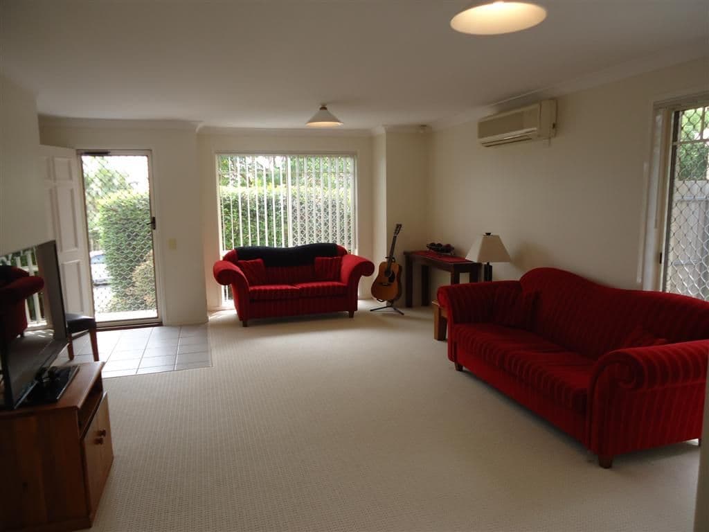 16 Timaru Crescent, EIGHT MILE PLAINS QLD 4113, Eight Mile Plains - Thumbnail 2
