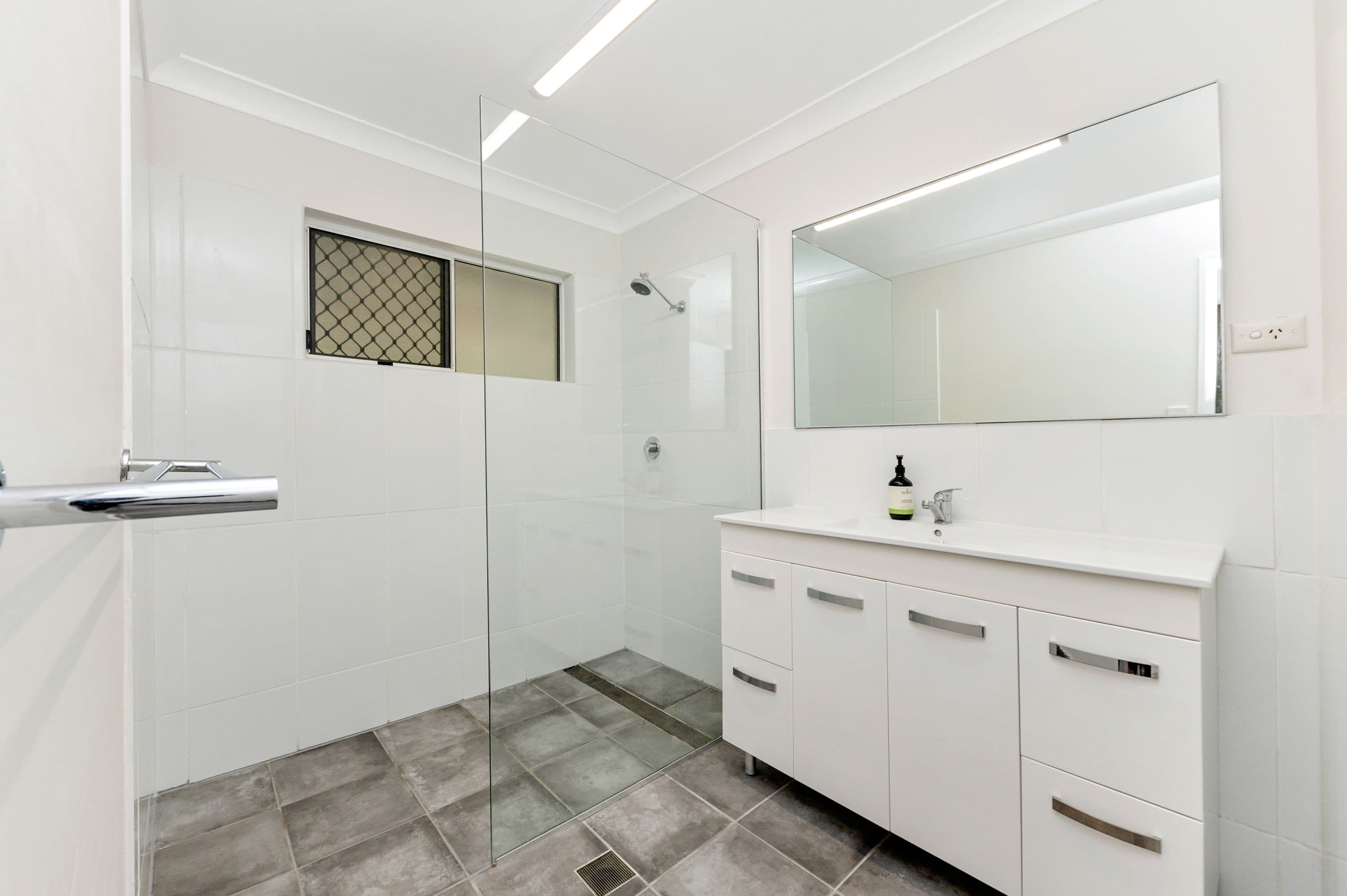 6 Leila Avenue, Rasmussen QLD 4815, Rasmussen - Thumbnail 6