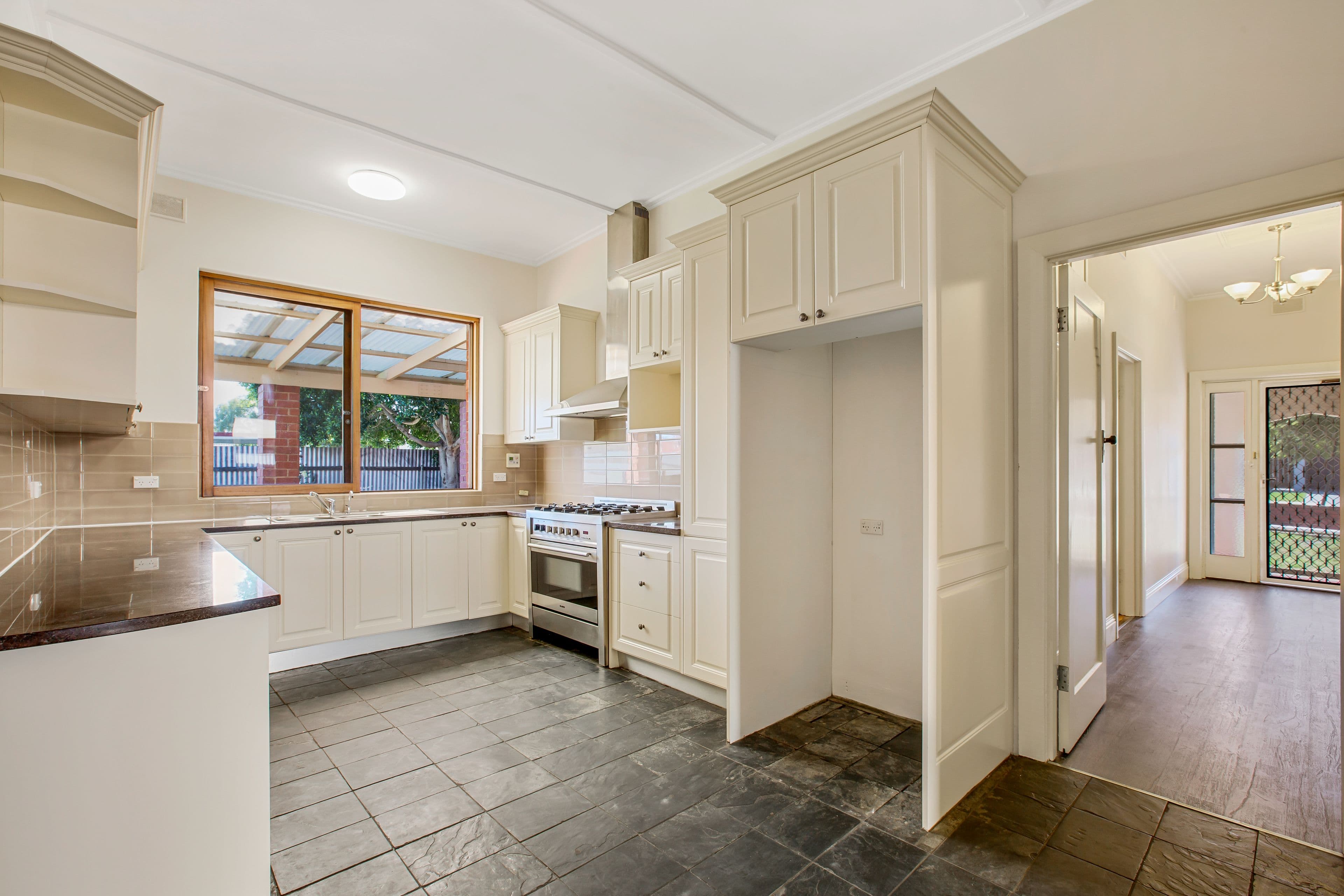 10 Westall Avenue, Flinders Park SA 5025, Flinders Park - Thumbnail 5