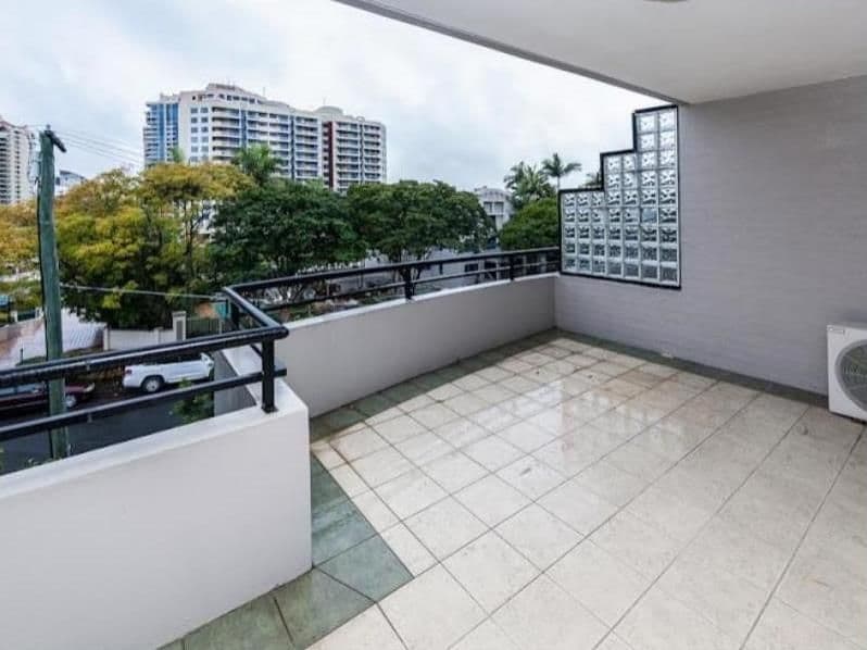 39 Cairns Street, Kangaroo Point QLD 4169, Kangaroo Point - Thumbnail 2