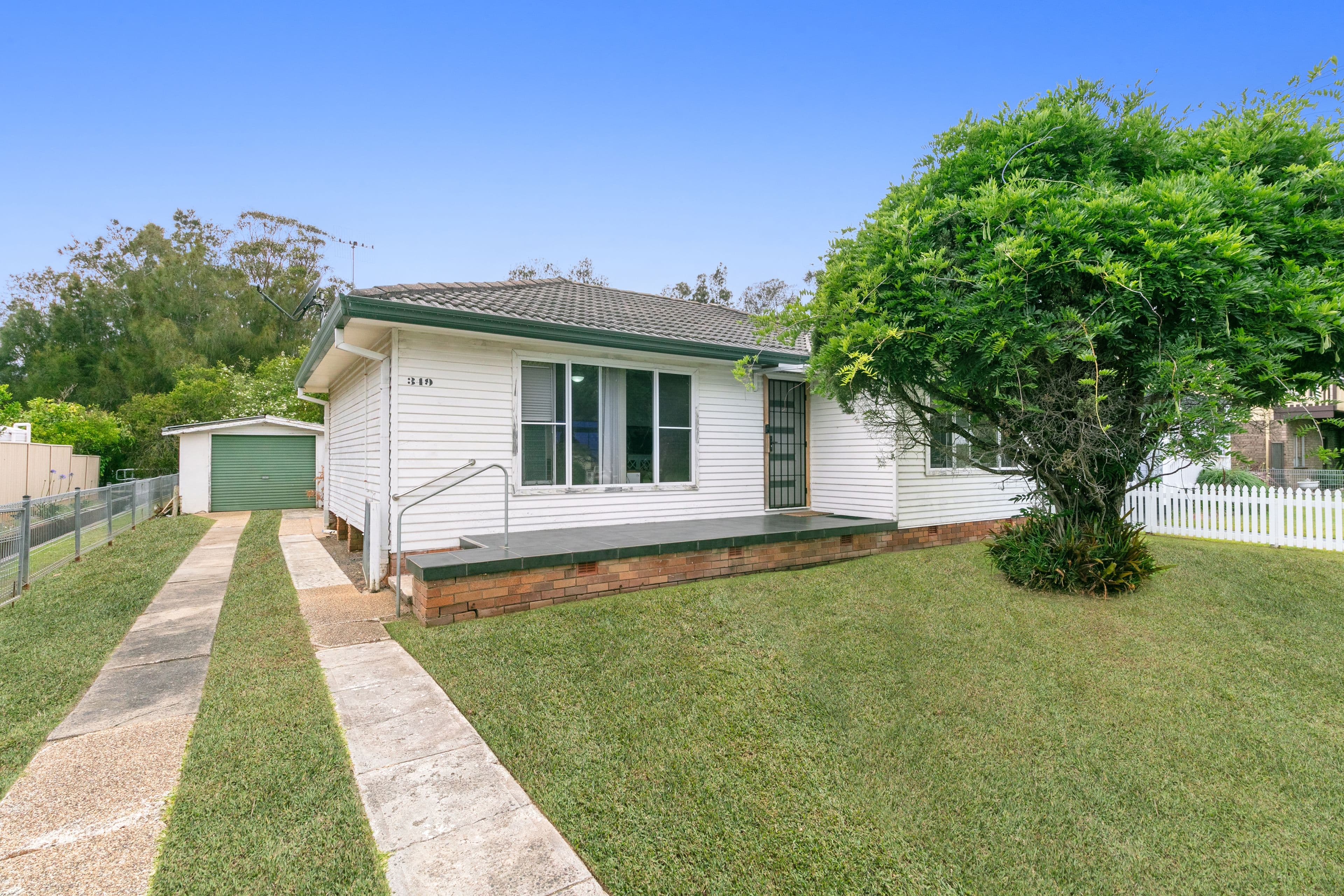 349 Lakedge Avenue, Berkeley Vale NSW 2261, Berkeley Vale - Image 1