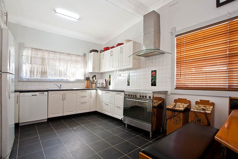 3 Laurina Avenue, HELENSBURGH NSW 2508, Helensburgh - Thumbnail 3